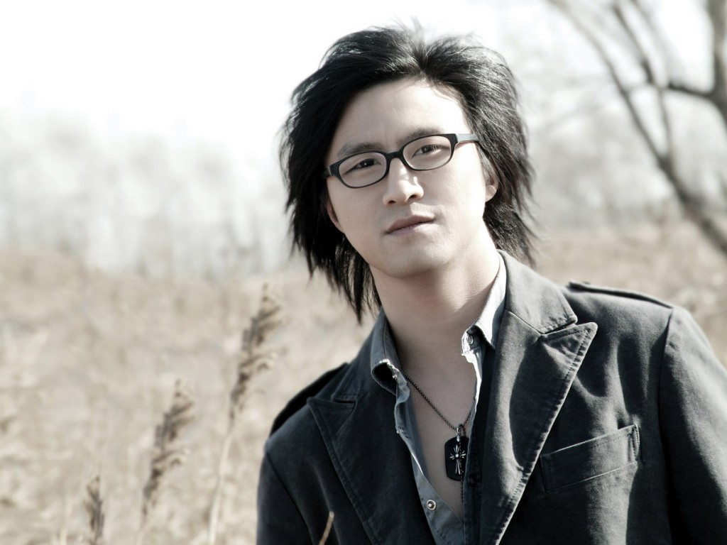 《恒星》  汪峰词曲、演唱 吉他弹唱六线谱