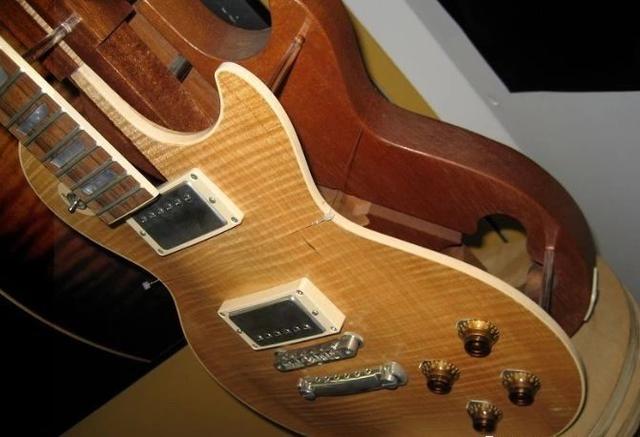 Gibson 的“洞”