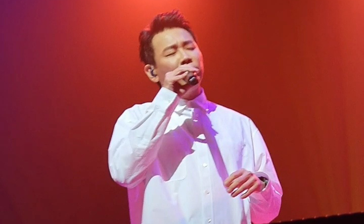 《月亮代表谁的心》陶喆  吉他弹唱六线谱