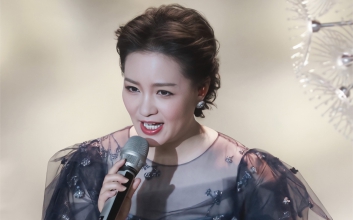 人世间吉他谱_C调_雷佳《人世间》弹唱六线谱