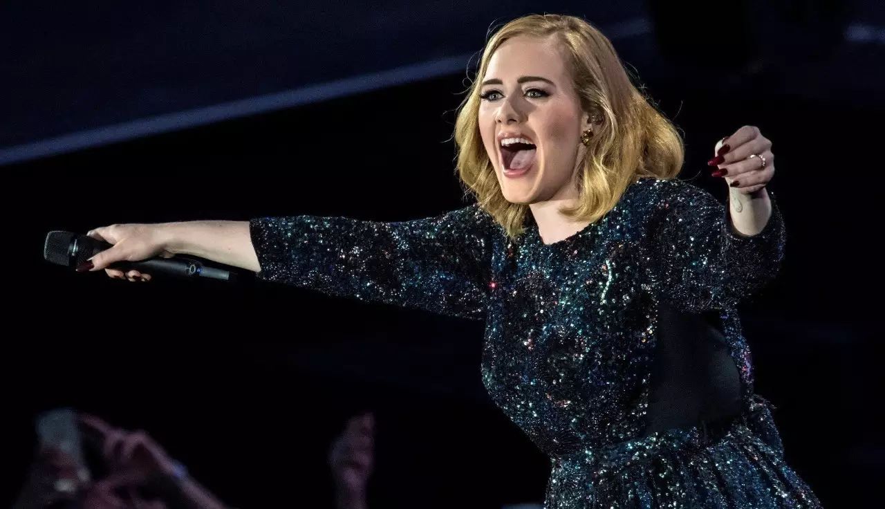 adele_rolling_in_the_deep 伴奏吉他pdf gp5下载